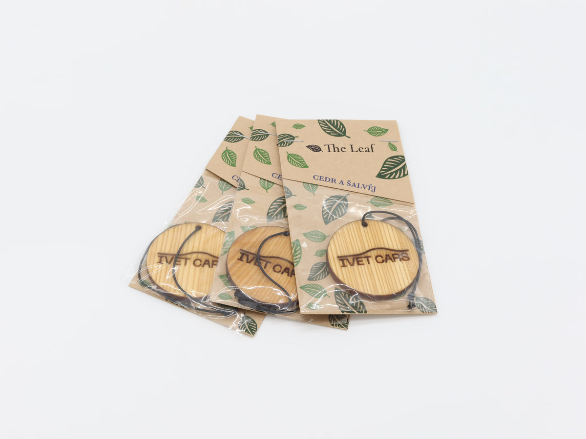 Dřevěná vůně do auta IVET CARS – Cedr & Šalvěj