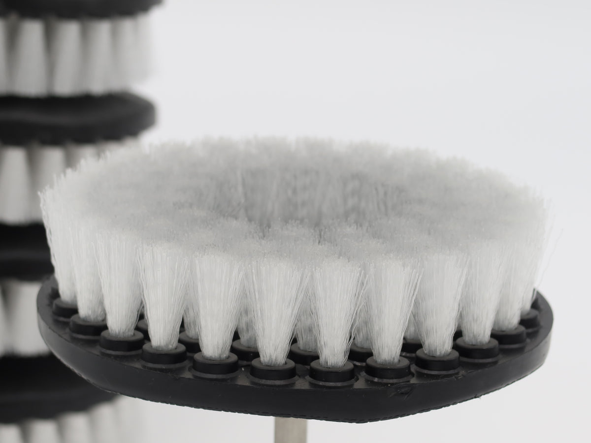 The Rag Company White Drill Brush – jemný vrtací kartáč na čalounění a koberce 12,7 cm
